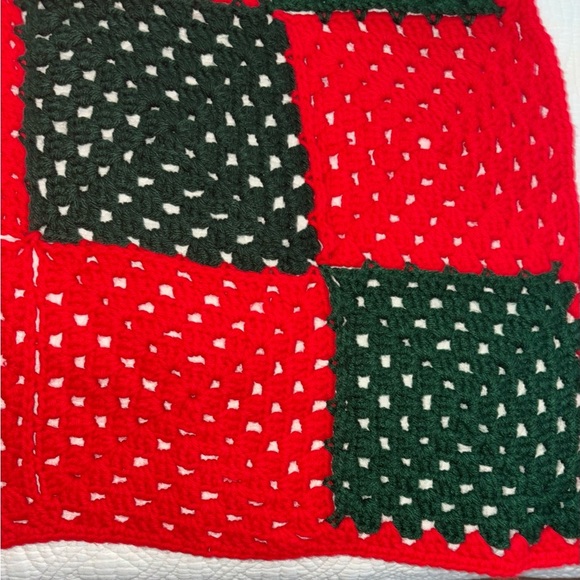Crochet Red and green Holiday square shape Throw Blanket handmade - Picture 2 of 5